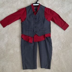 Kenneth Cole Reaction 3 piece Gray Vest and Red Shirt Set